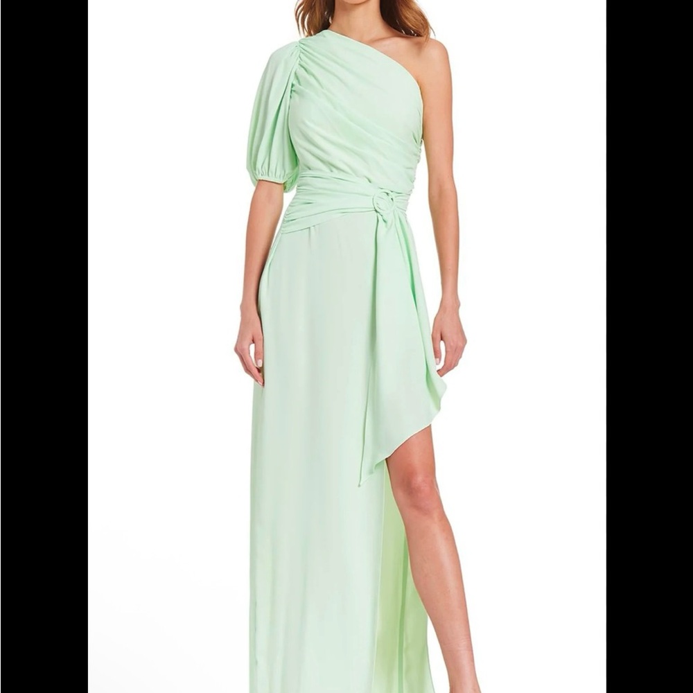 AMANDA UPRICHARD: Bexley Gown in Hypermint